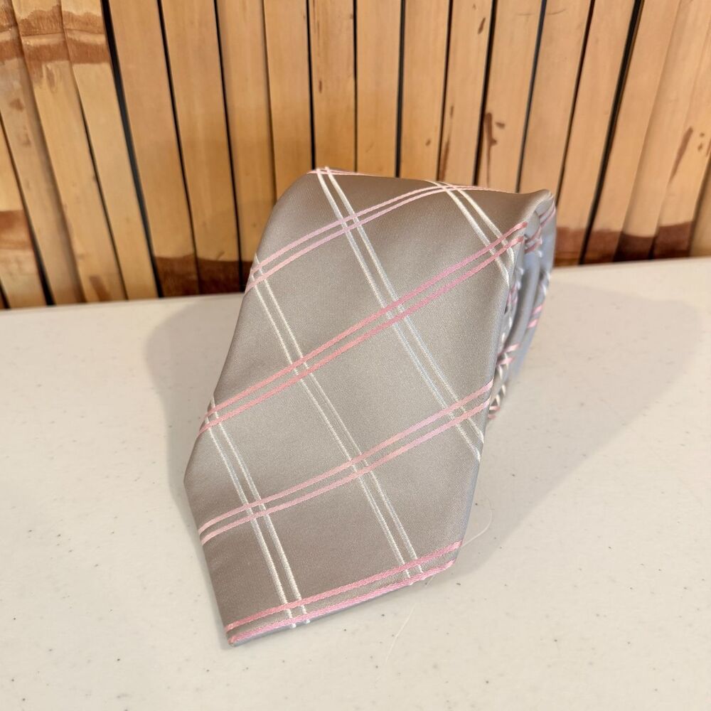 Donald J Trump Signature Tie Silver Pink White Plaid 100% Silk Officecore Preppy
